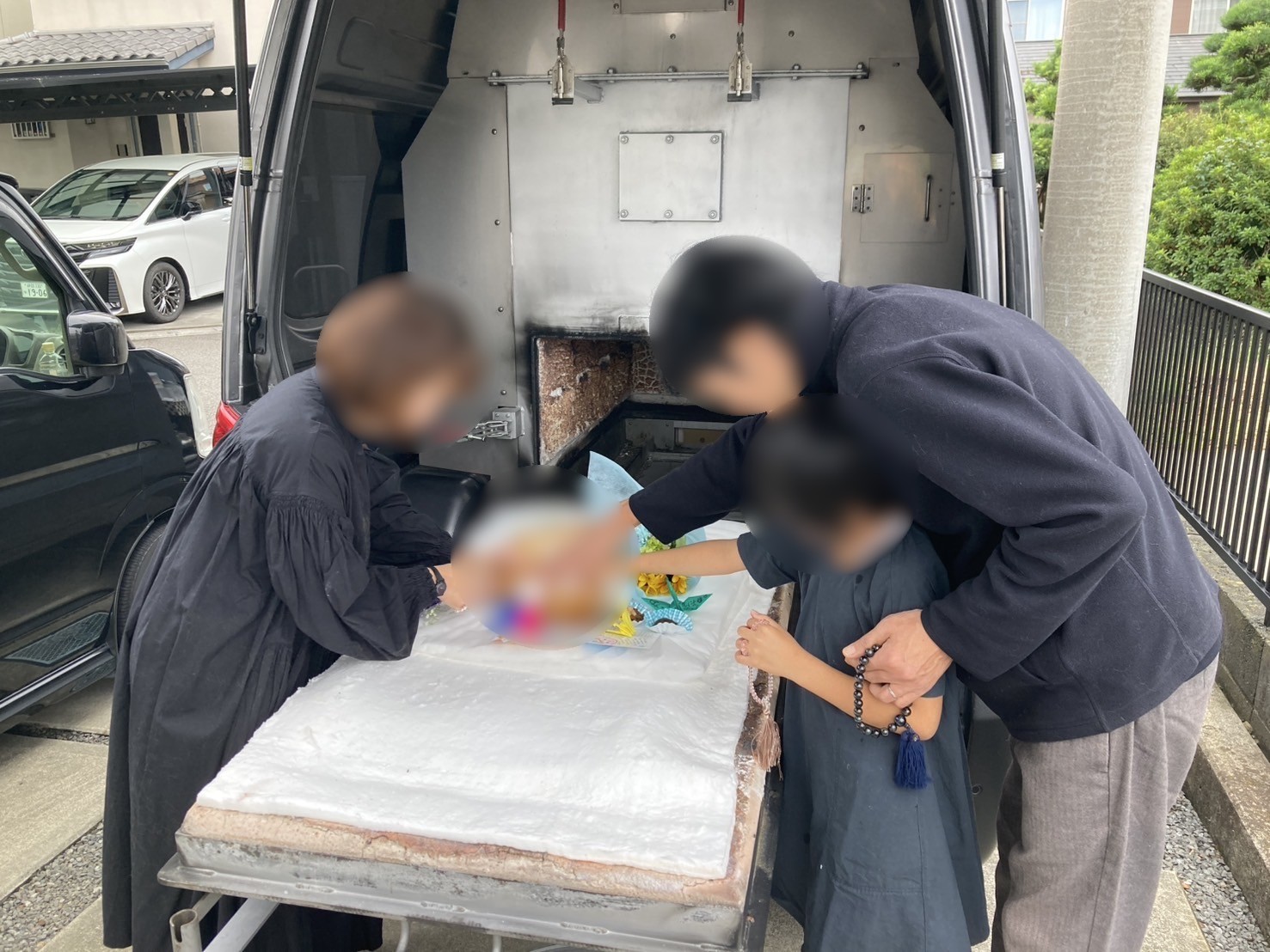 焼津市で猫ちゃんをご家族で温かくお見送りしました